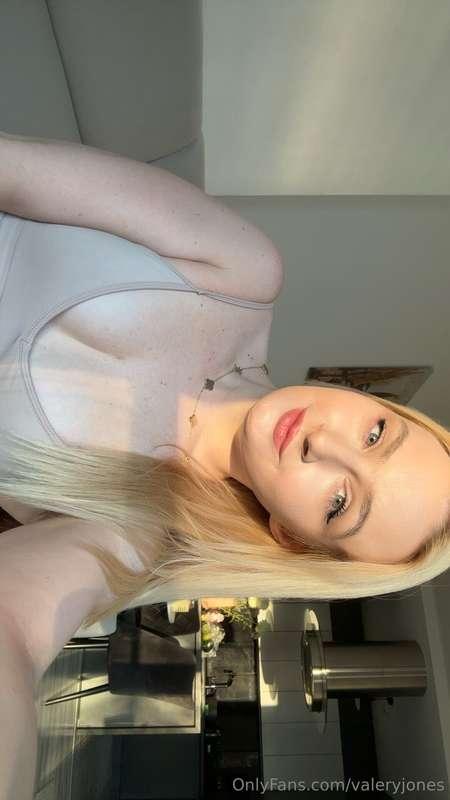 valeryjones image #0
