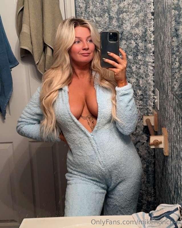 Hope everyone had a great NYE! 🥳Can’t wait for another year ..