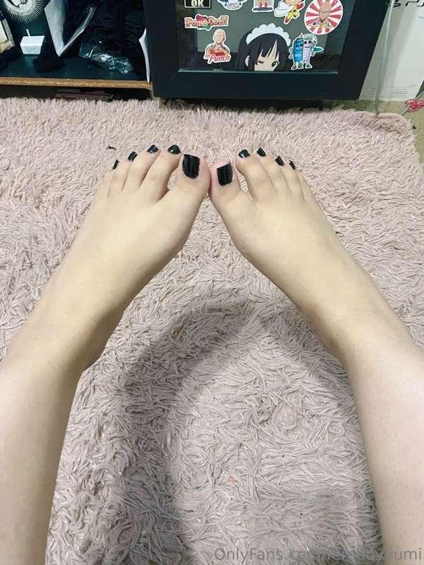 I want you to cum on my toes 🍆💦👣
