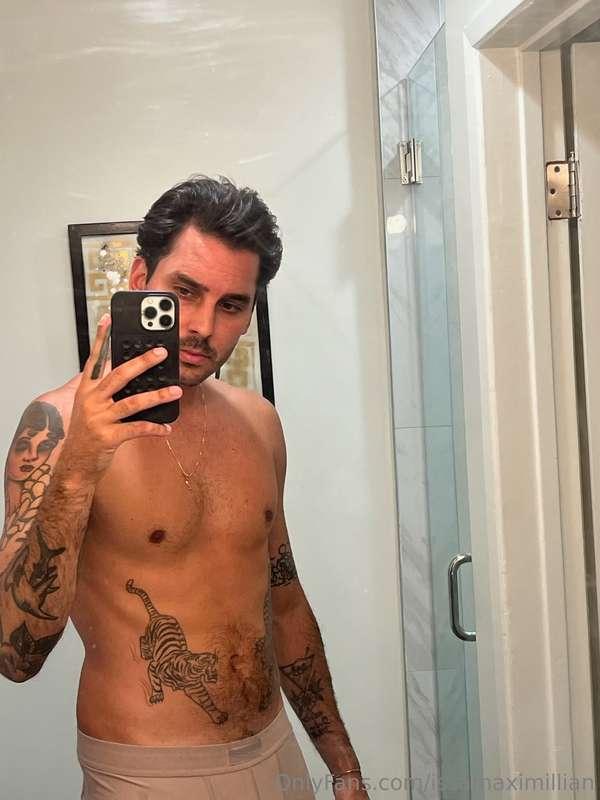 Here’s a little something before you sleep😉