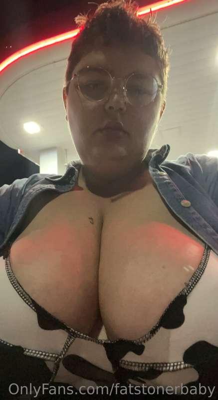 went to the bar last night hehe