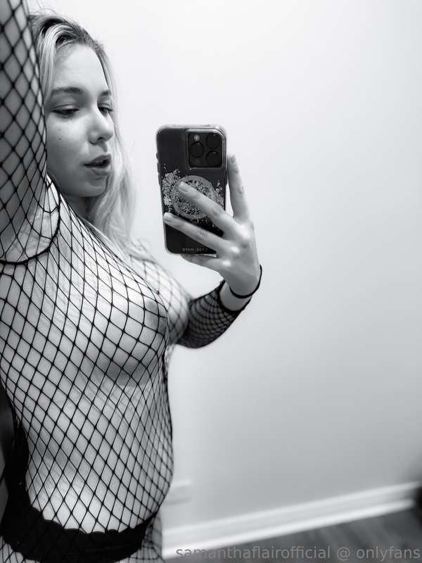 samanthaflairofficial image #5
