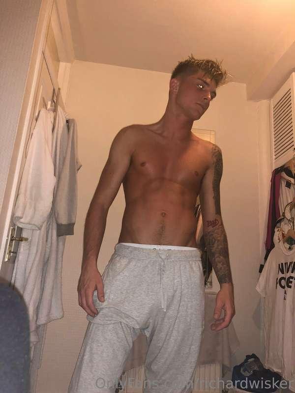 Comfy joggers 🤭