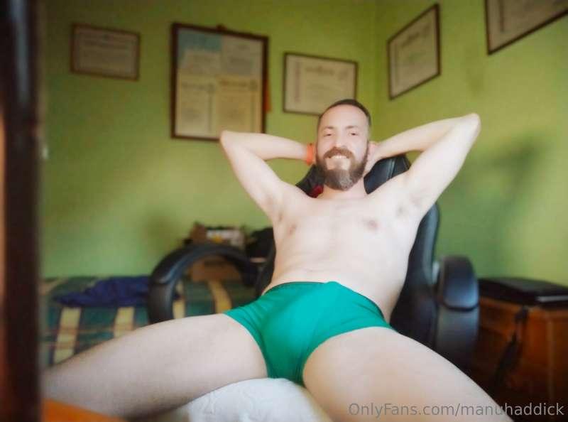 Green boxers 6/7