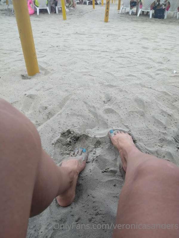 veronicasanders image #0