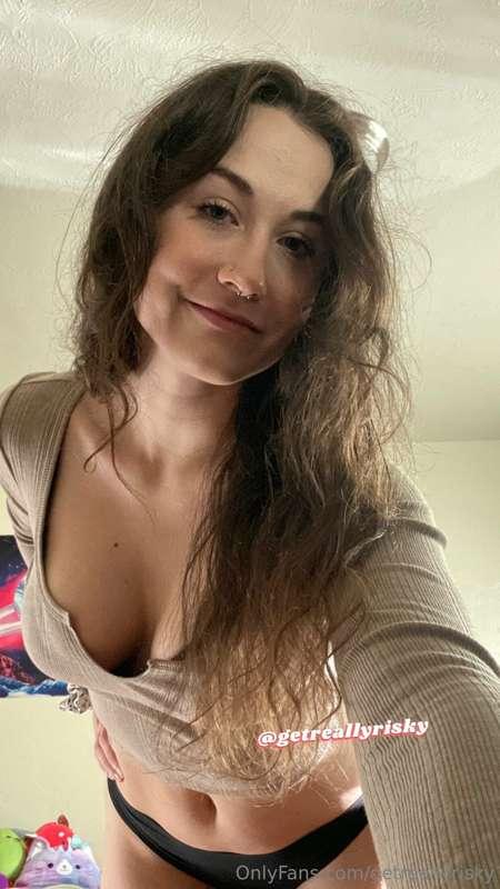 ***Can u tame this naughty lioness? Message me for custom co..