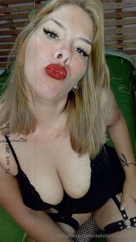 @rubirouge@rubirouge@rubirougeHi, she's my friend Ruby, a ve..