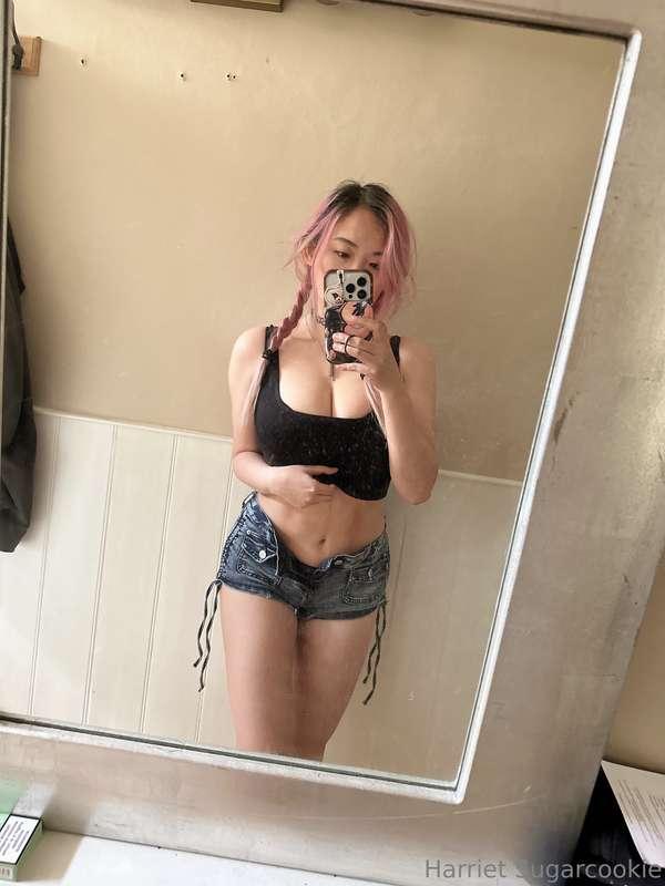 This is a cute summer look, right?!