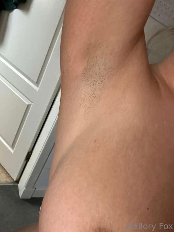Popping up for my armpit fetish boys, I love you 😘