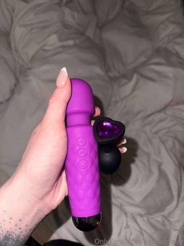 Which is the better option?🤭💜