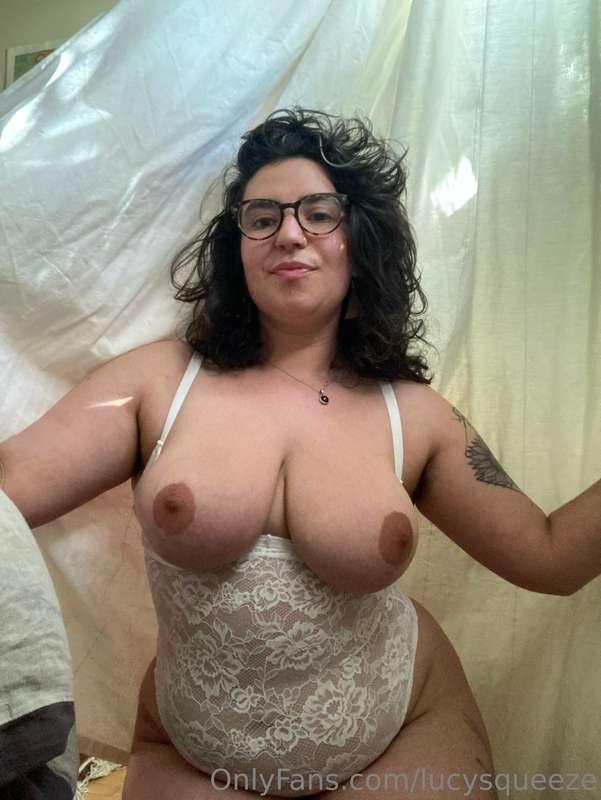 lucysqueeze image #0