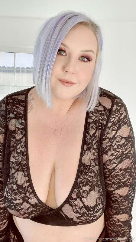 Swipe 👈🏻  I wanna see those balls 😈😈😈