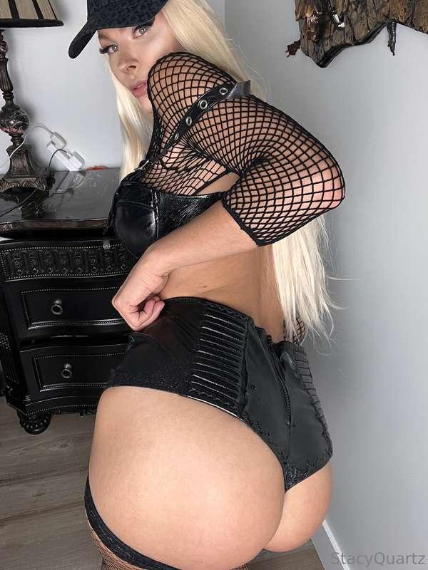 FIRST FAN TO TIP, GETS 30 MIN SEXTING XO 