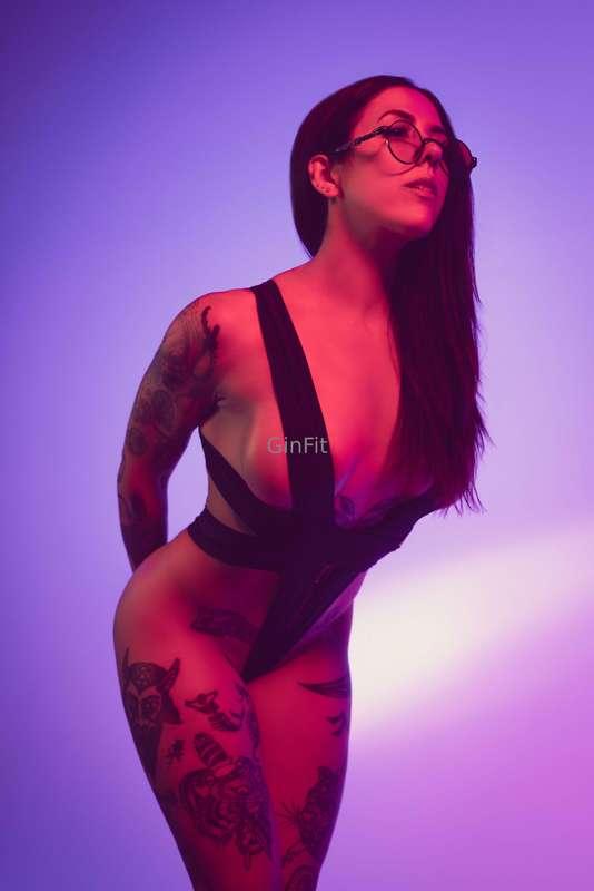 My latest photoshoot went pretty well 😋❤️‍🔥 maybe I should g..