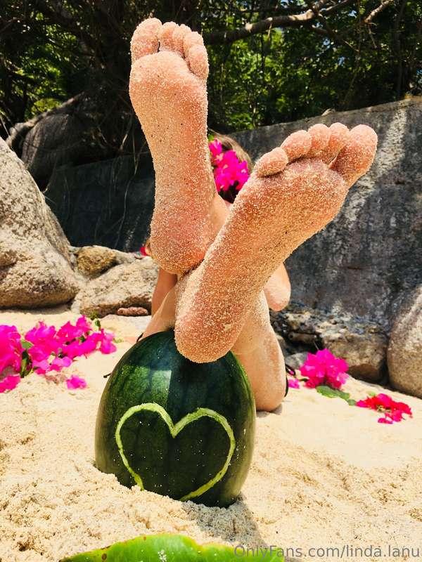 linda_lanuu image #0