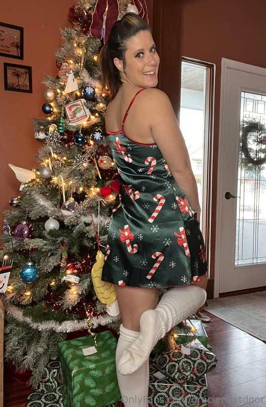 Like my stockings? I bet they would feel good on your cock i..
