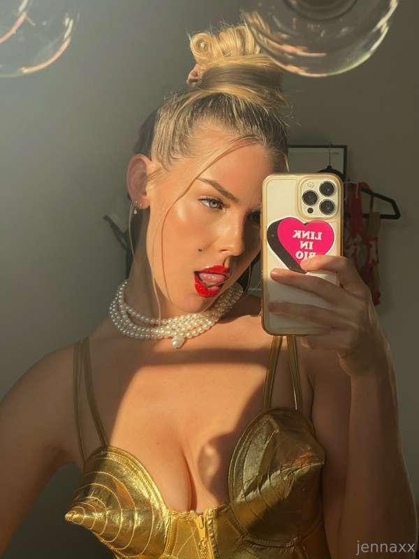 channeling my inner madonna for week 4 of my halloween count..