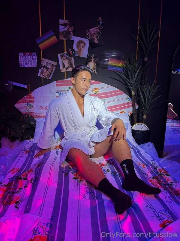 Serving soft, sultry, and unapologetically me. 🌈🕯️Pride isn’..