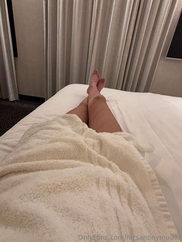 Just a little spa-session in the hotel-room here! 😇