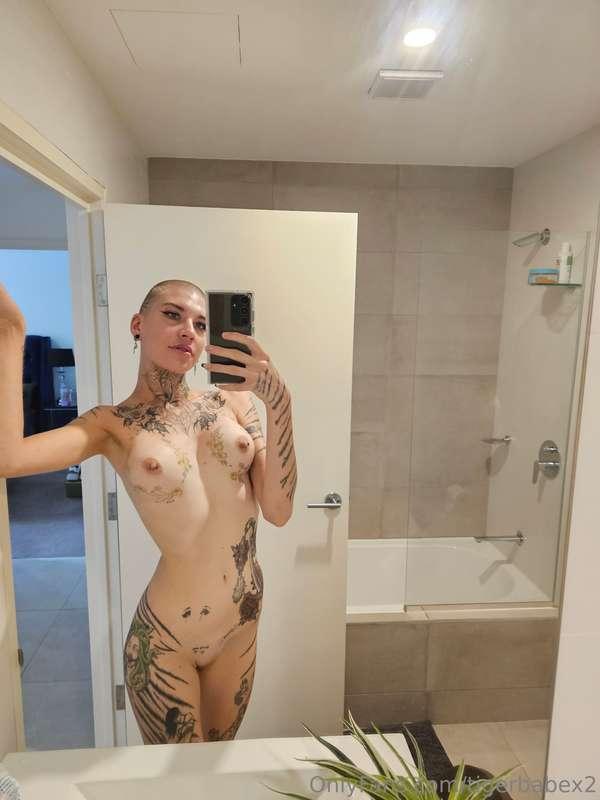 Who is gonna spoil me today? 🥵