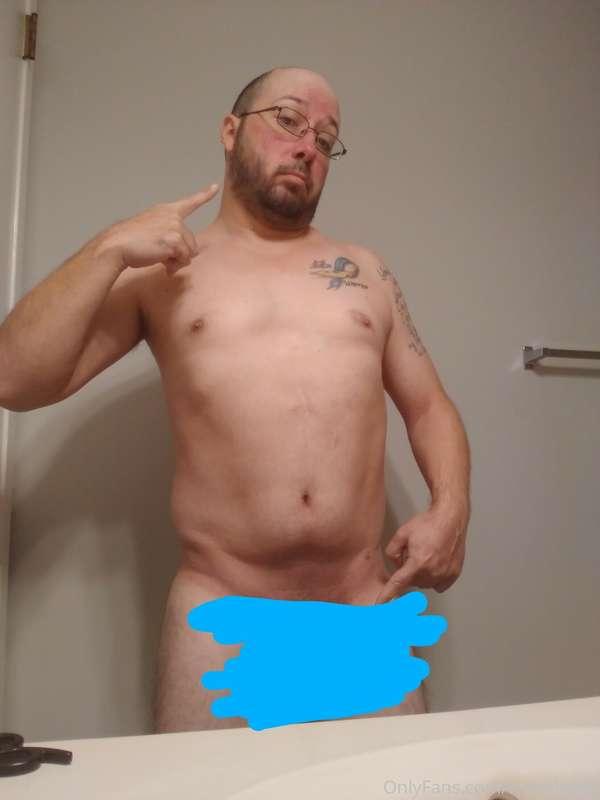 Keep the hair growing or shave it all off again?...🤔🤷