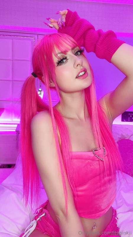 Got called “pretty in pink” at the store today…. Not wrong 🙈..
