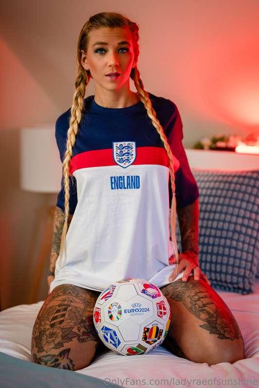 ladyraeofsunshine image #0