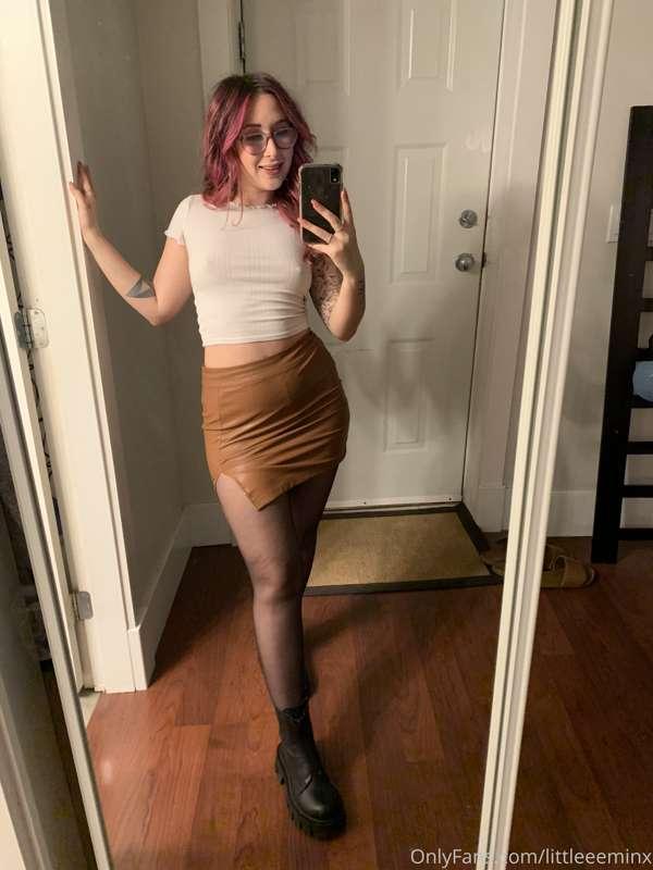 The rare time you guys see me fully clothed 😋 on my way to t..