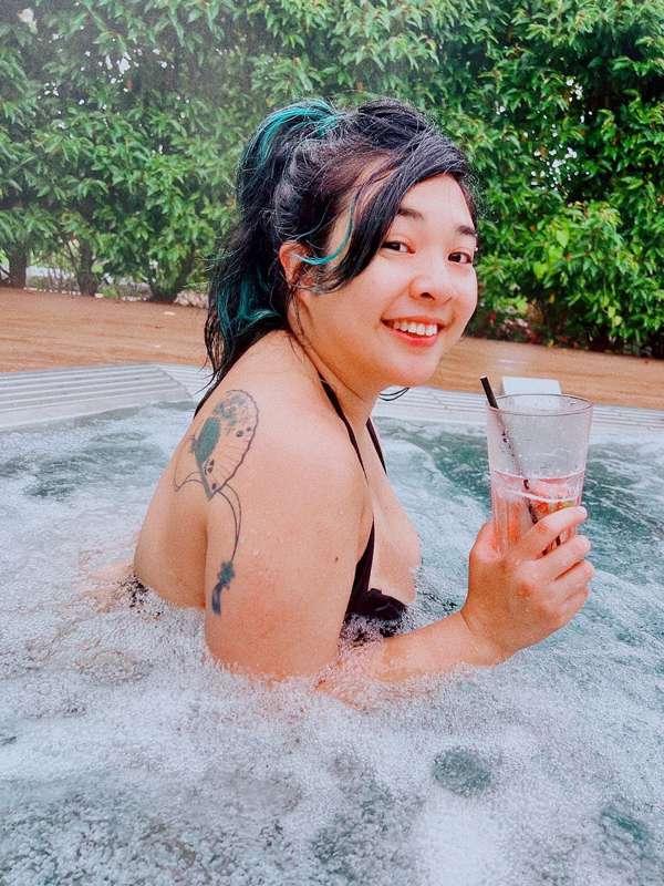 Jacuzzi time! 🛁 🍸