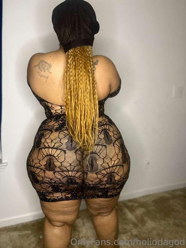 Go follow dat wiggles 🔥🍑 @wickedwiggles