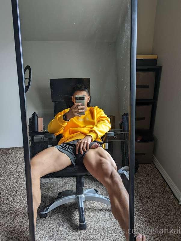How does this color look on me 😈