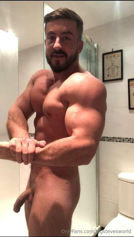Full naked posing video going out 😏