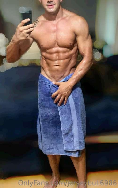 Who wants to suck what’s under this towel