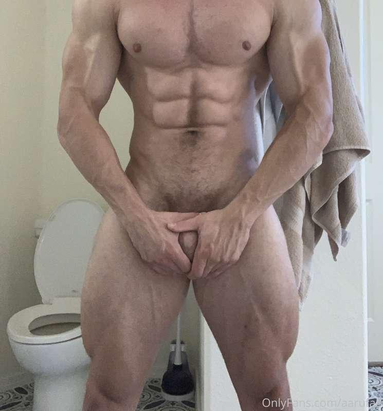 Swipe for a surprise 😉😈 new video sending out now 💦
