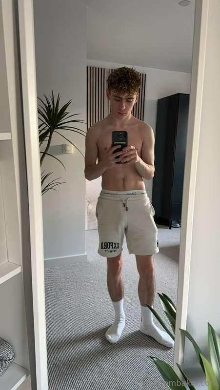 tombakerx image #0
