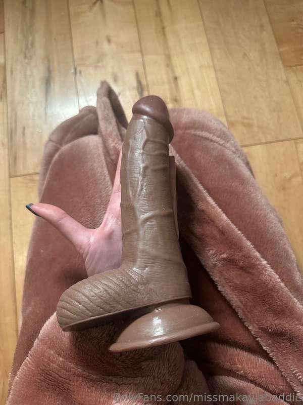 I rode my GIANT Dildo😳😱 (10 inches long)….I’m in cowgirl and..