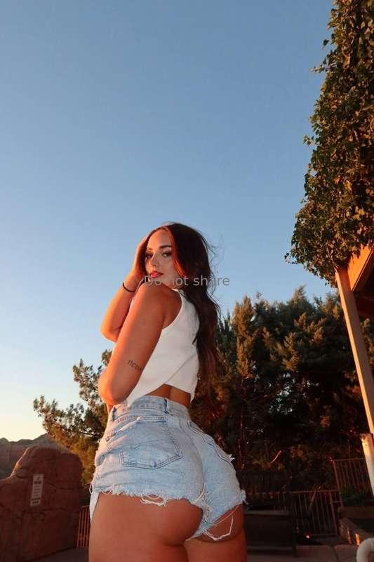 Do you think this is a good angle?🙈