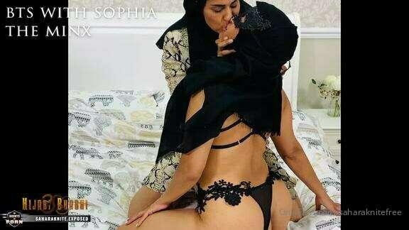 New hijabi BTS clip with @sophiatheminx uploaded to main pag..