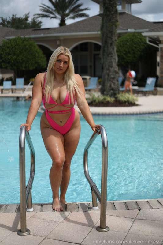 Got some fun content coming this week here💞 also I have a be..
