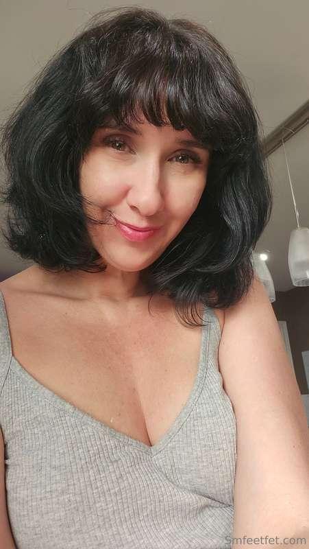 Hi little one. Sure, come tell me all about it