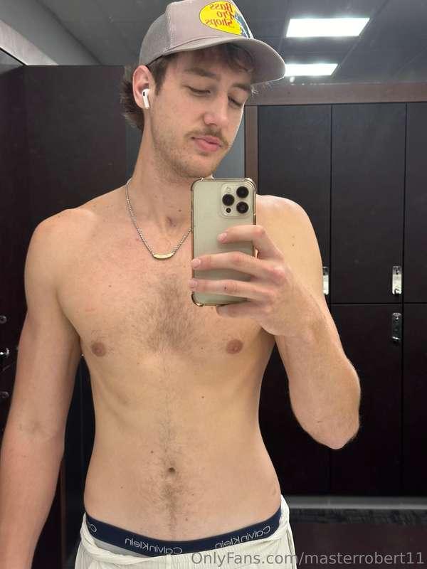 Daddy’s getting bigger and better everyday 
