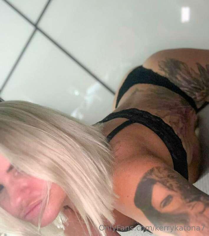 Happy hump day 🍑💦😈🍆