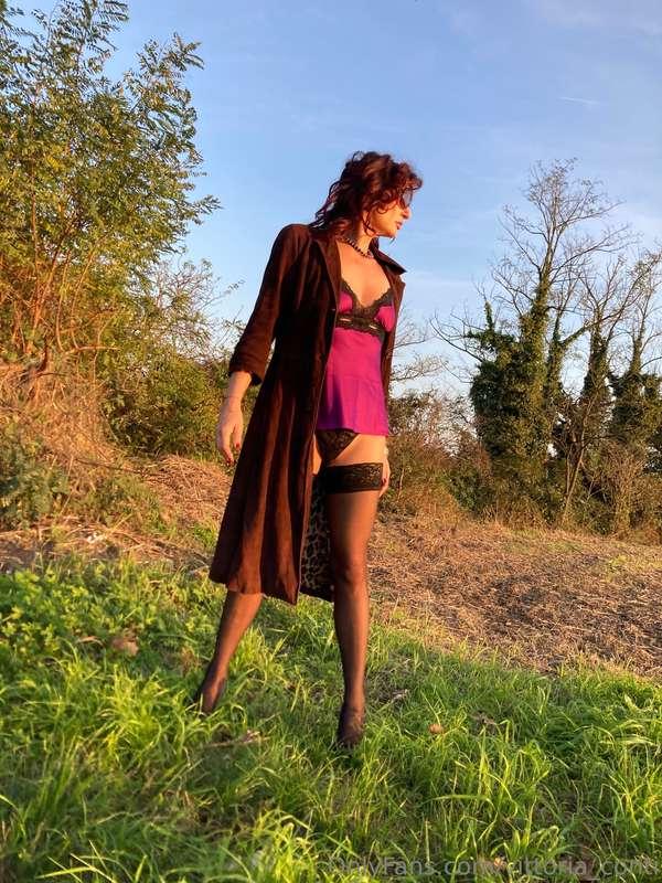 🇮🇹 Vi auguro un buon venerdì sera con questo shooting in cam..