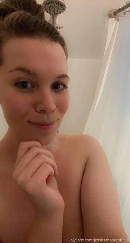 Cum get wet with me 🚿 💦 🛁