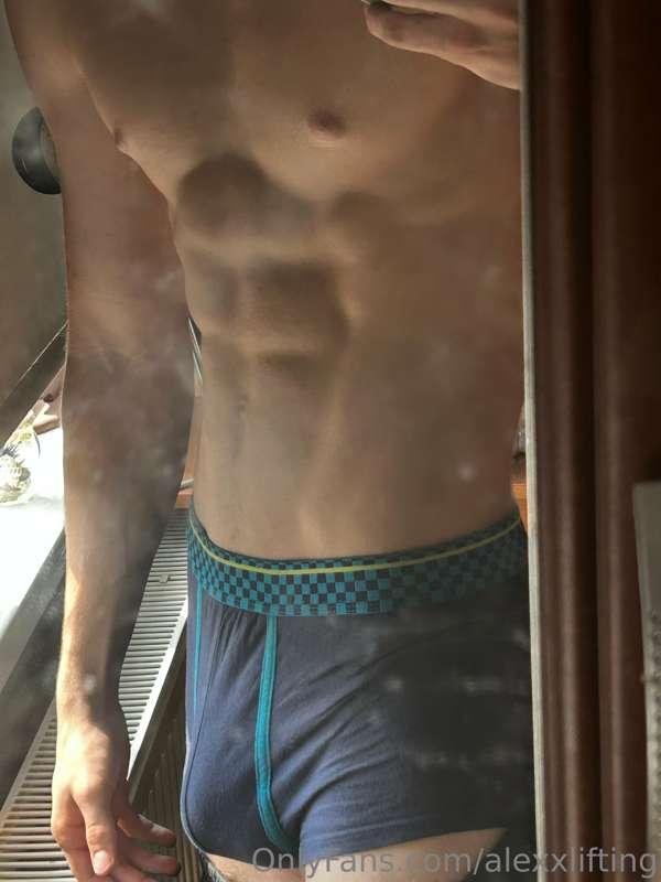 Wanna Chat? Message Me😈
