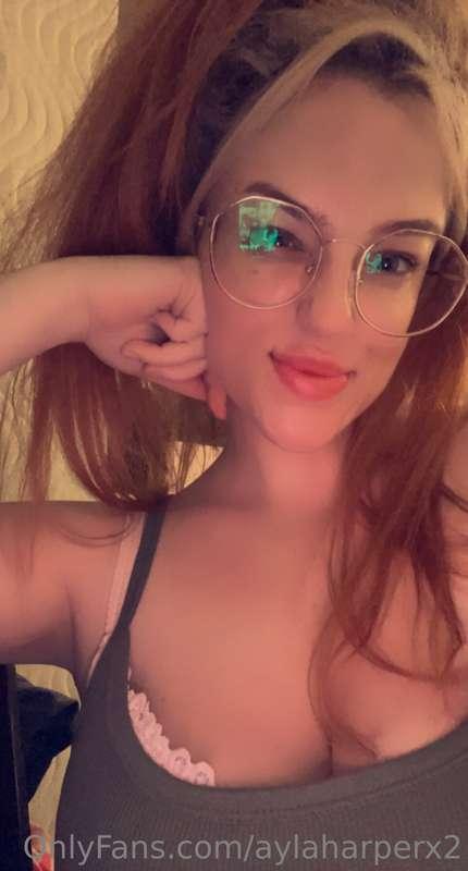 Hi baby is your cock awake 😈😈