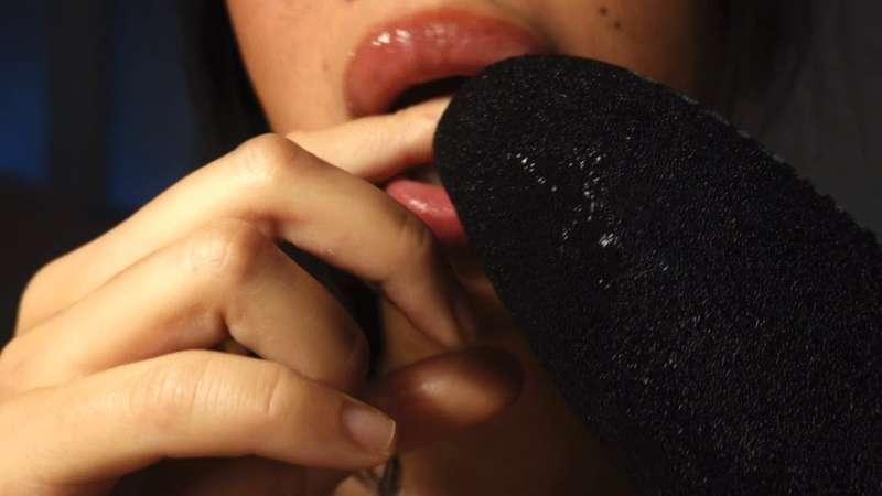 Mic licking asmr