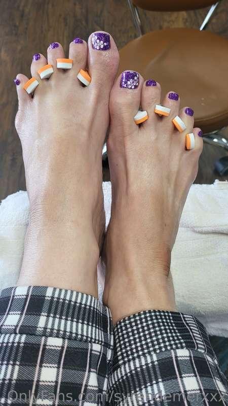 Pretty toes