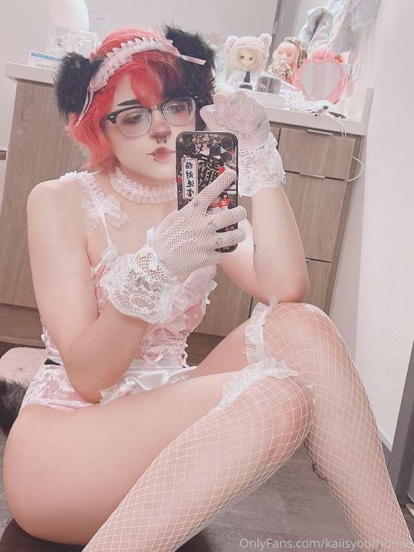 Puppy boy maid 😈 please enjoy my ass. These r taking a lot o..