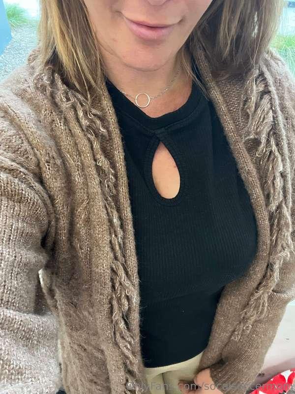 Milf Monday and it’s the last week of school before break 😀